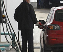 Отчего цена автобензина в РФ не связана со стоимостью нефти?!