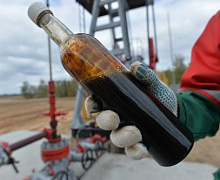 Нефтяные сползания в качестве товарных запасов в США показывают признаки увеличения