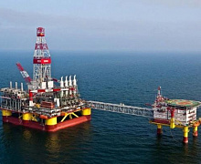 Китайские корабли тайно дают нефть Северной Корее: отчеты