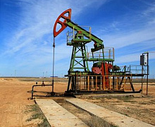 Нефтяные цены продолжат колебаться – аналитик