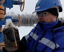 РФ заметно уменьшила нефтедобычу
